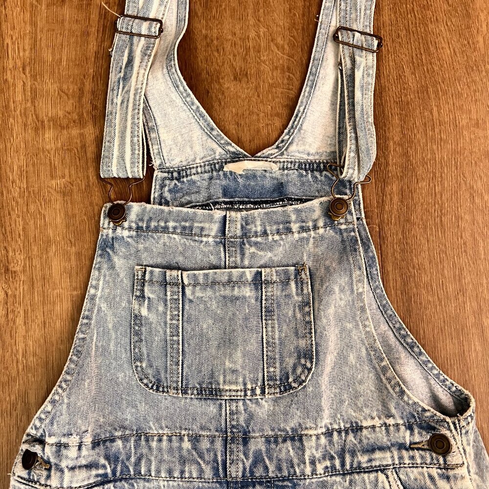 Vestique Vintage Vibe Acid Wash Distressed Overall Shorts Sz M - Picture 2 of 12